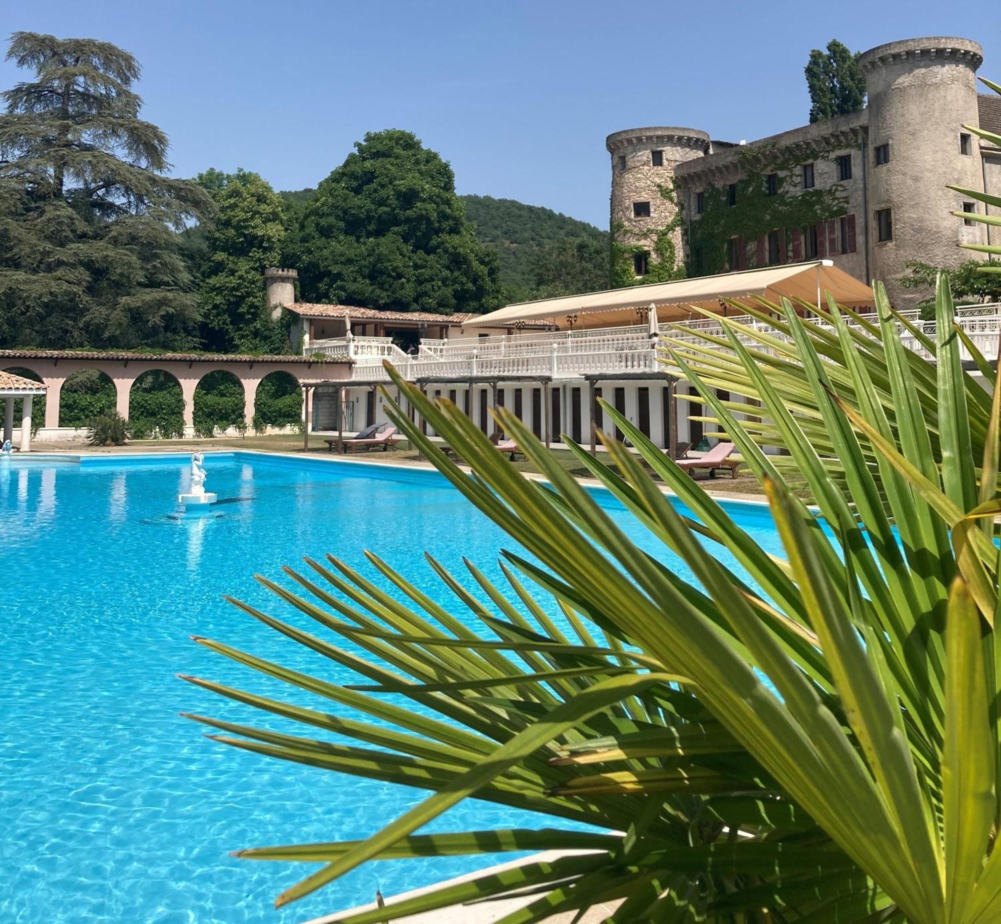 Chateau De Fontager Hotel Serves-sur-Rhône